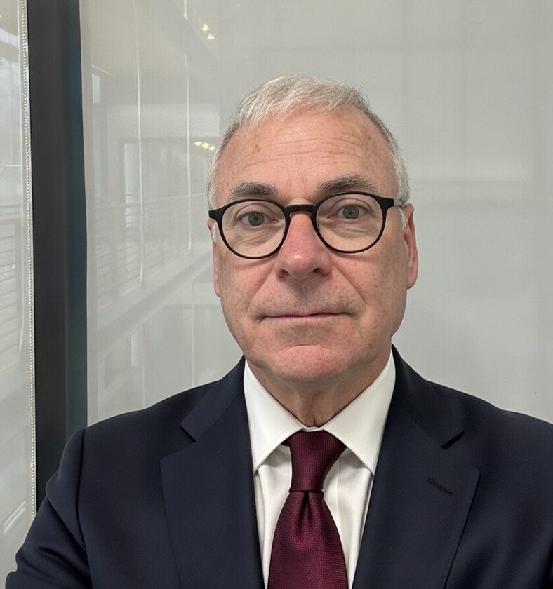 Headshot of Boaz Nachshony