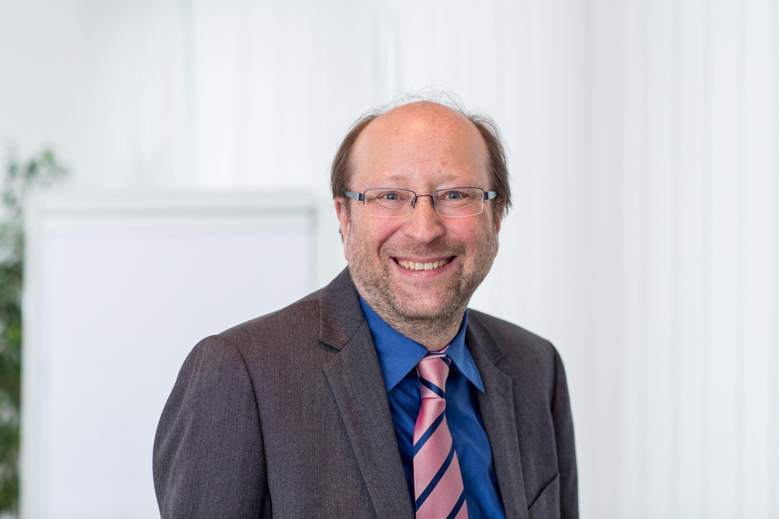 Headshot of Ulrich Lickert