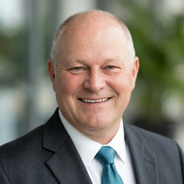 Headshot of Dave Kelly for Software AG